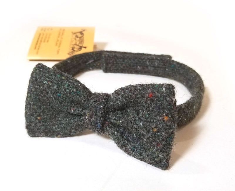 Green Salt and Pepper Bow Tie