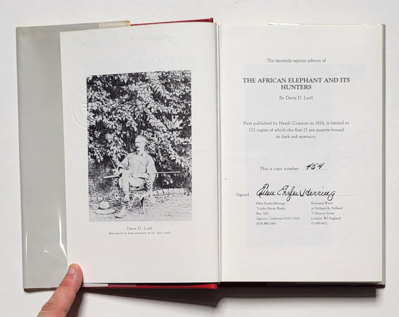 The African Elephant and Its Hunters