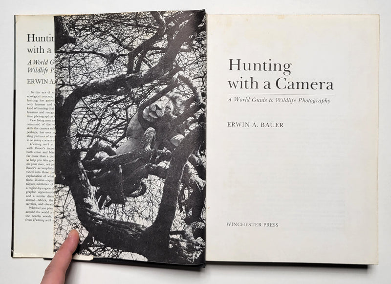 Hunting with a Camera: A World Guide to Wildlife Photography