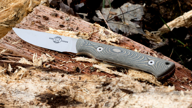 Small Game Knife with Special Presentation Box